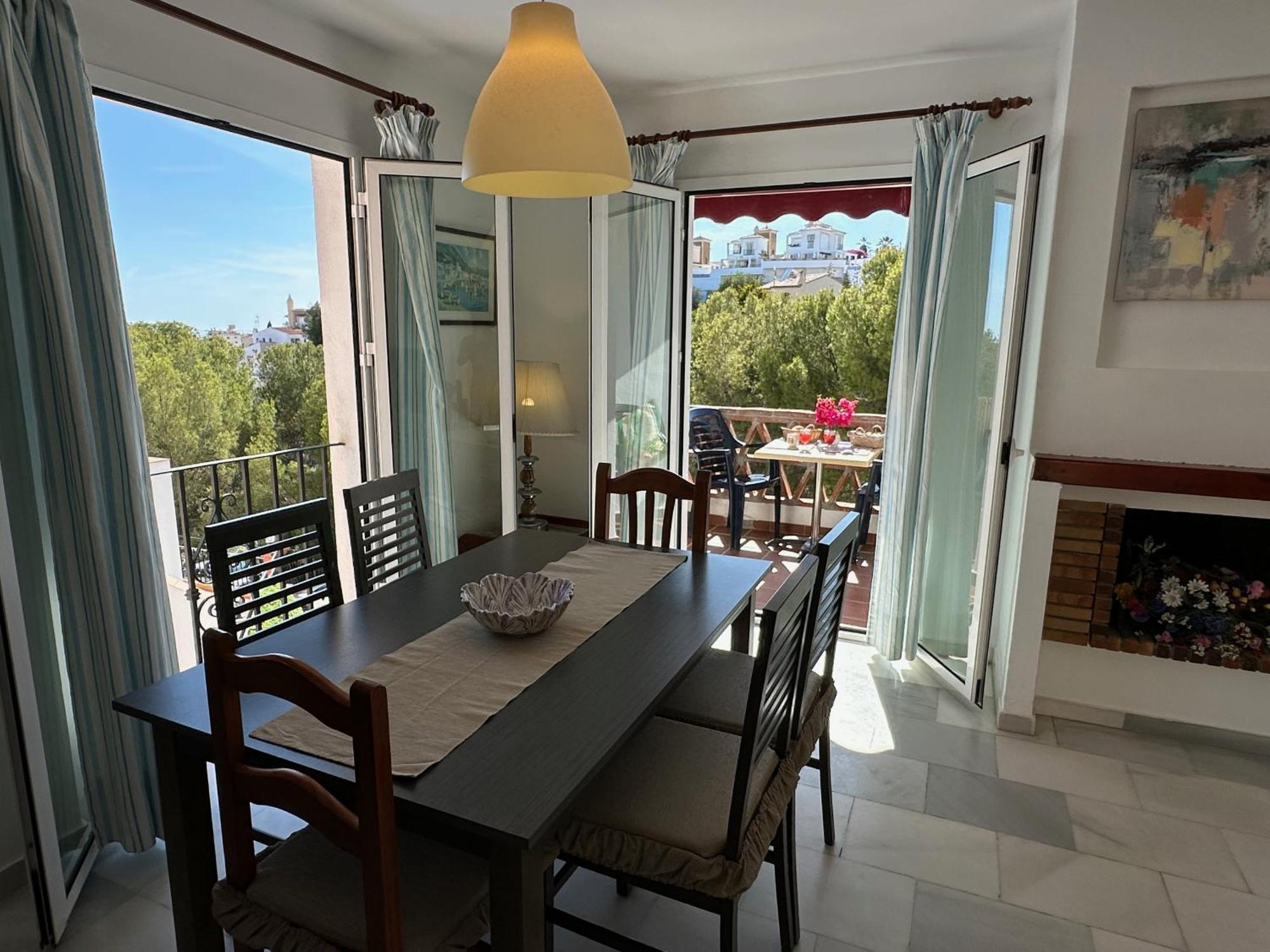 Spacious Family Villa Aljamar 8A Нерха Екстериор снимка