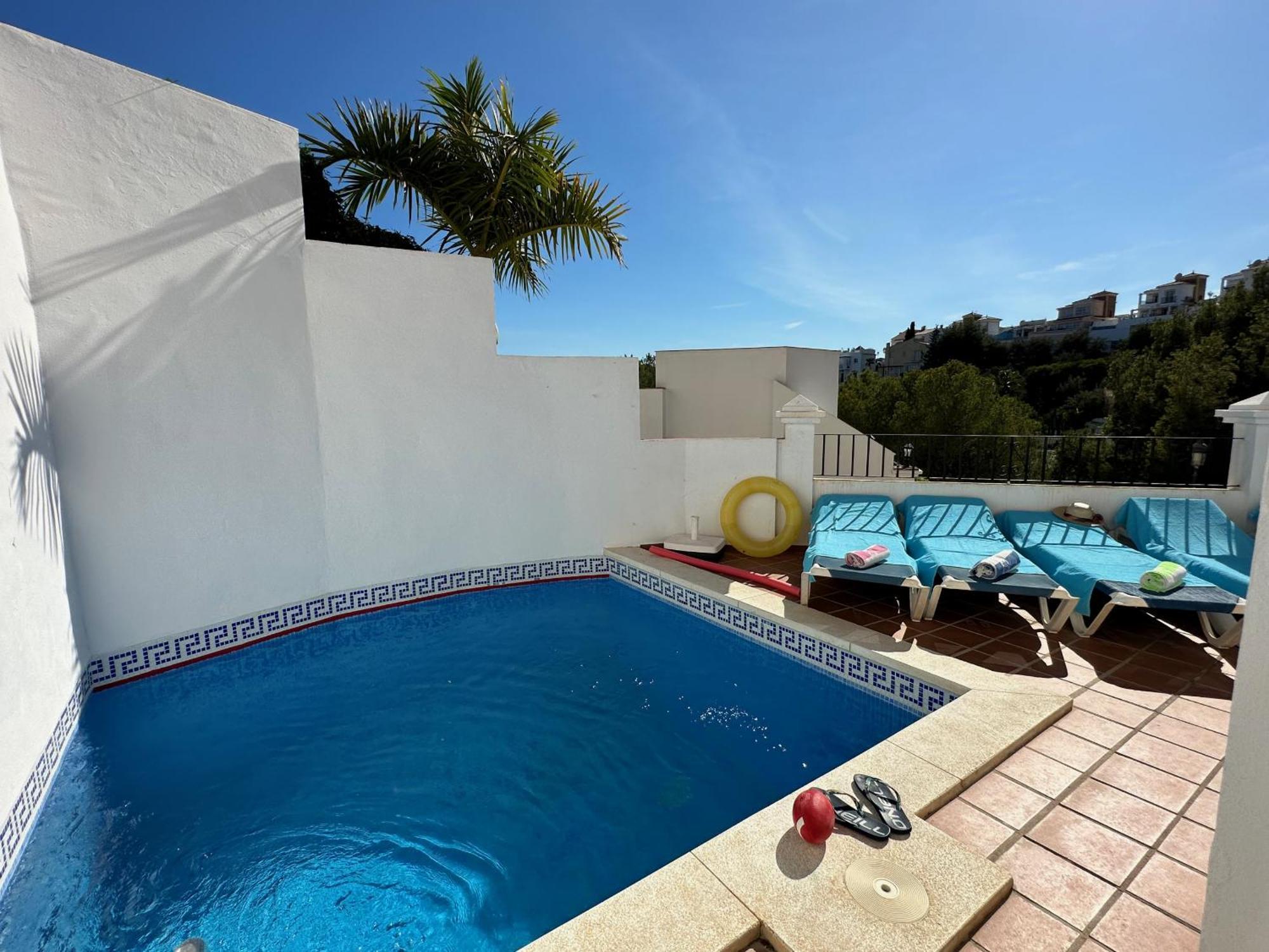 Spacious Family Villa Aljamar 8A Нерха Екстериор снимка