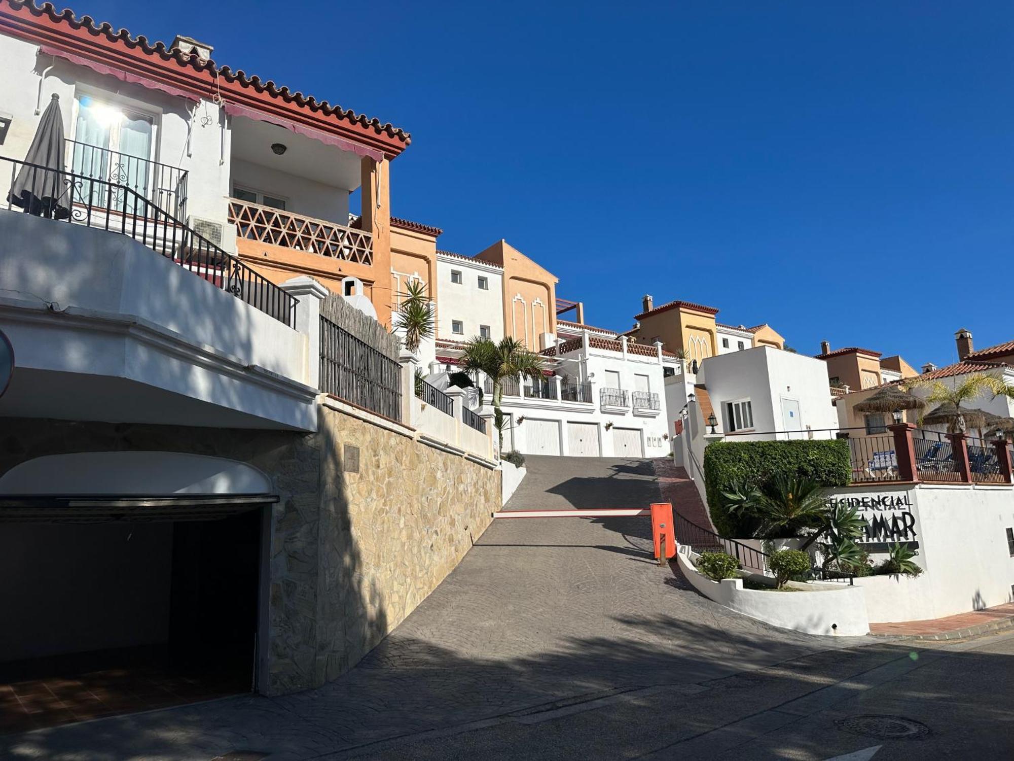 Spacious Family Villa Aljamar 8A Нерха Екстериор снимка