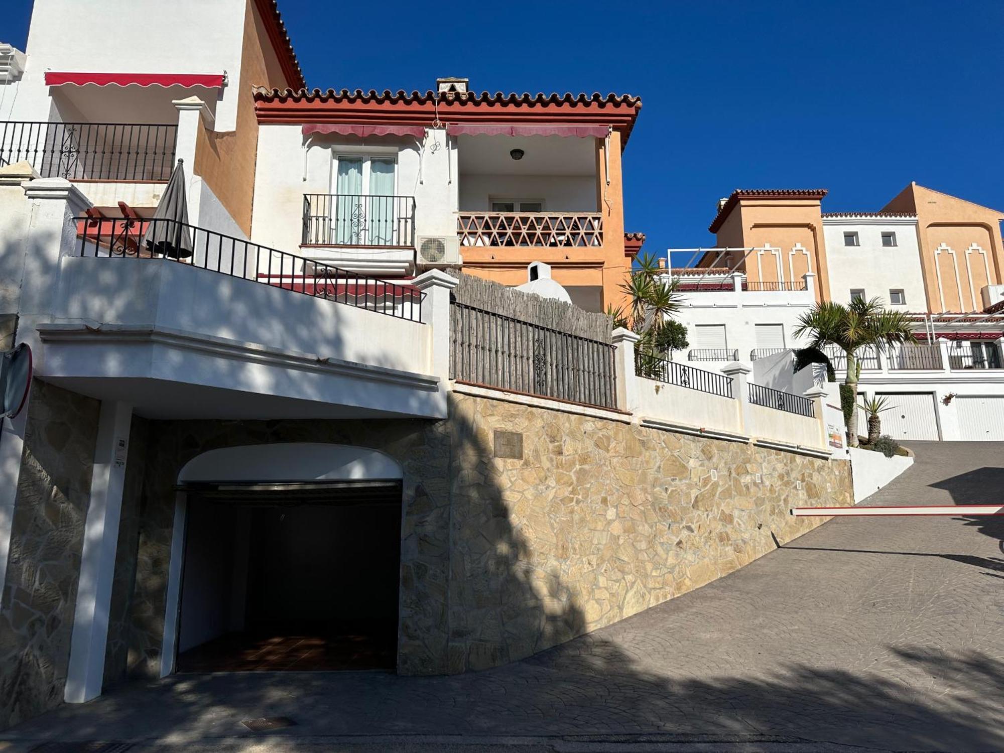 Spacious Family Villa Aljamar 8A Нерха Екстериор снимка