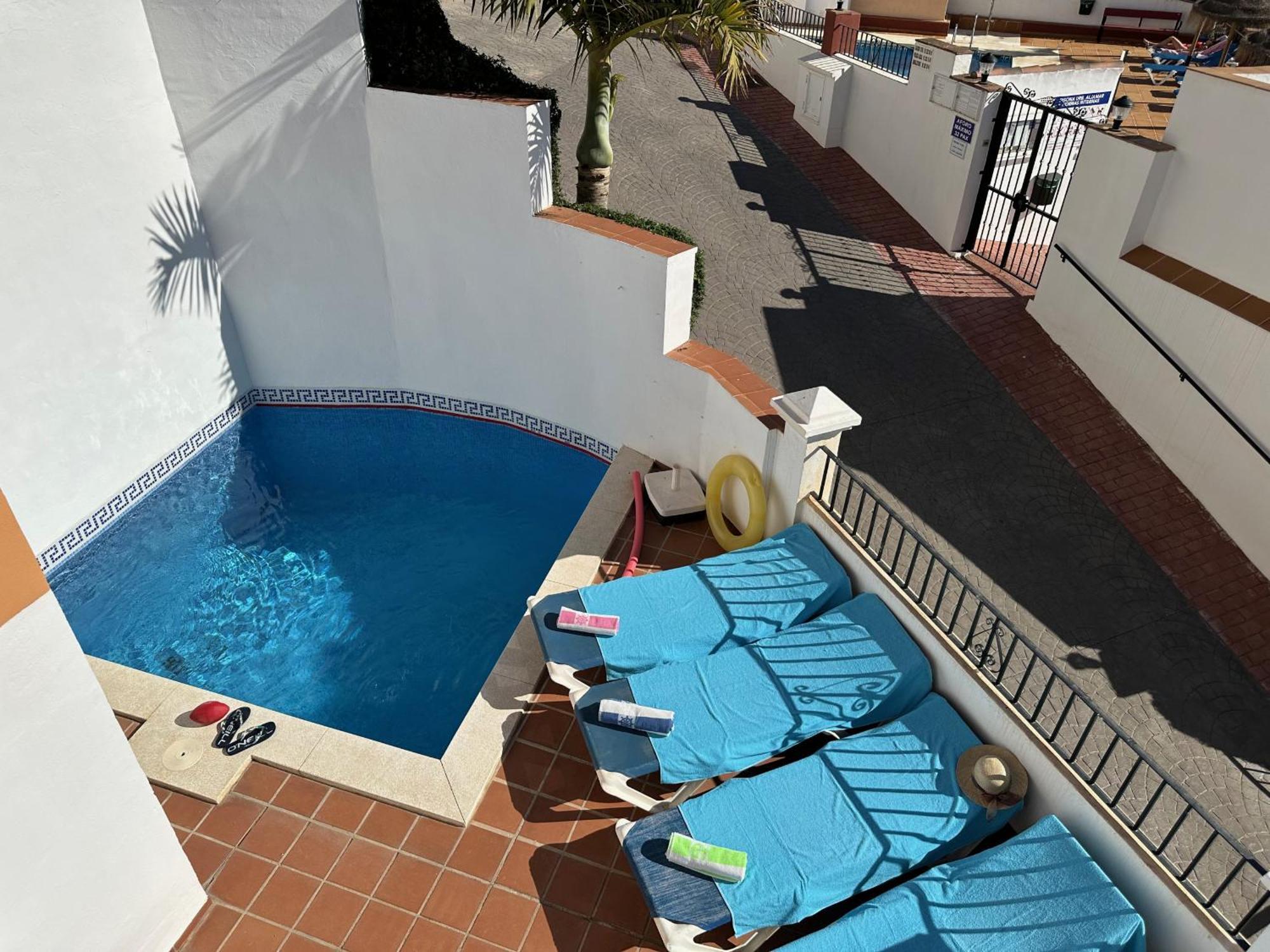 Spacious Family Villa Aljamar 8A Нерха Екстериор снимка