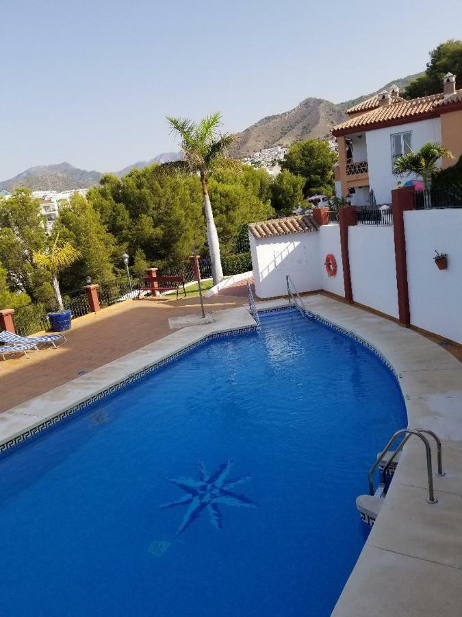 Spacious Family Villa Aljamar 8A Нерха Екстериор снимка
